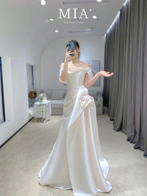 婚纱礼服设计效果图 婚纱礼服设计效果图片 