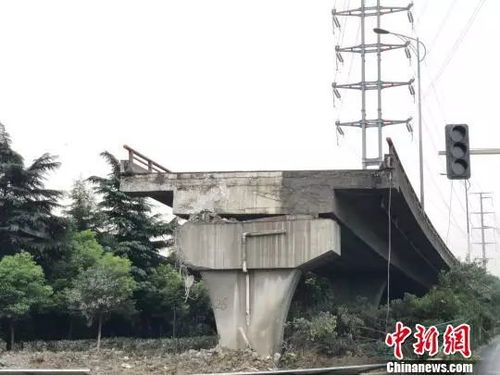 桥梁翻建设计方案_桥梁侧翻